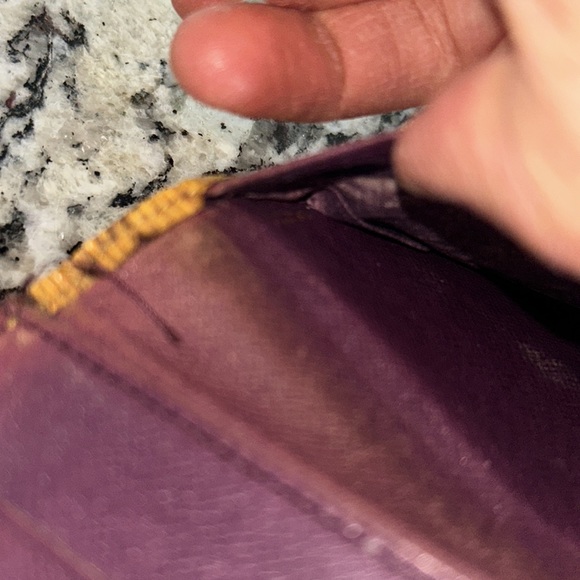 Louis Vuitton Yellow Epi Snap Wallet - Picture 12 of 12